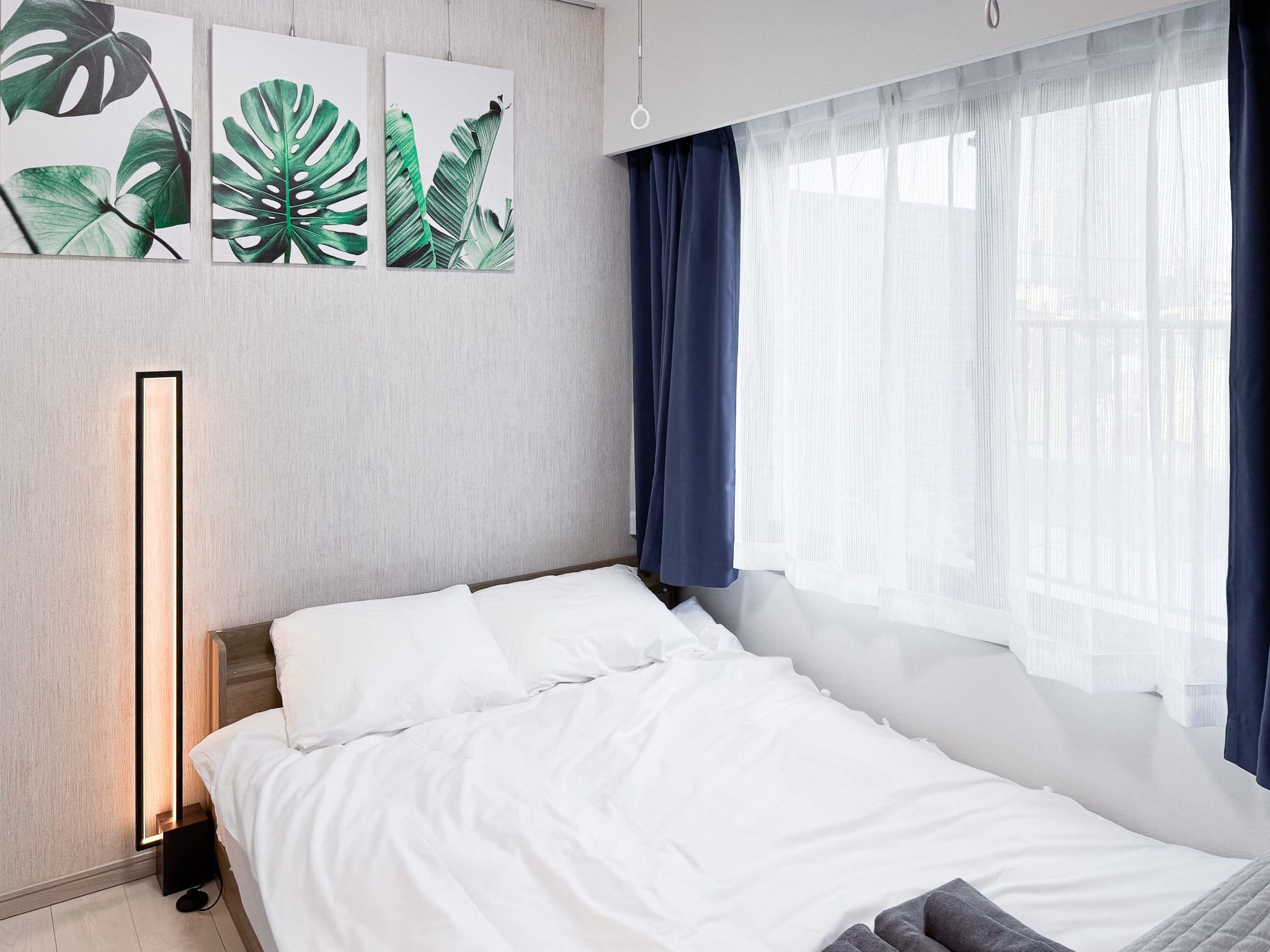 Triphome Higashi Shinjuku 旅屋東新宿|藍白清新系裝潢風 / 步行可到東京最大韓國城與新宿商圈 - 綠意四人房