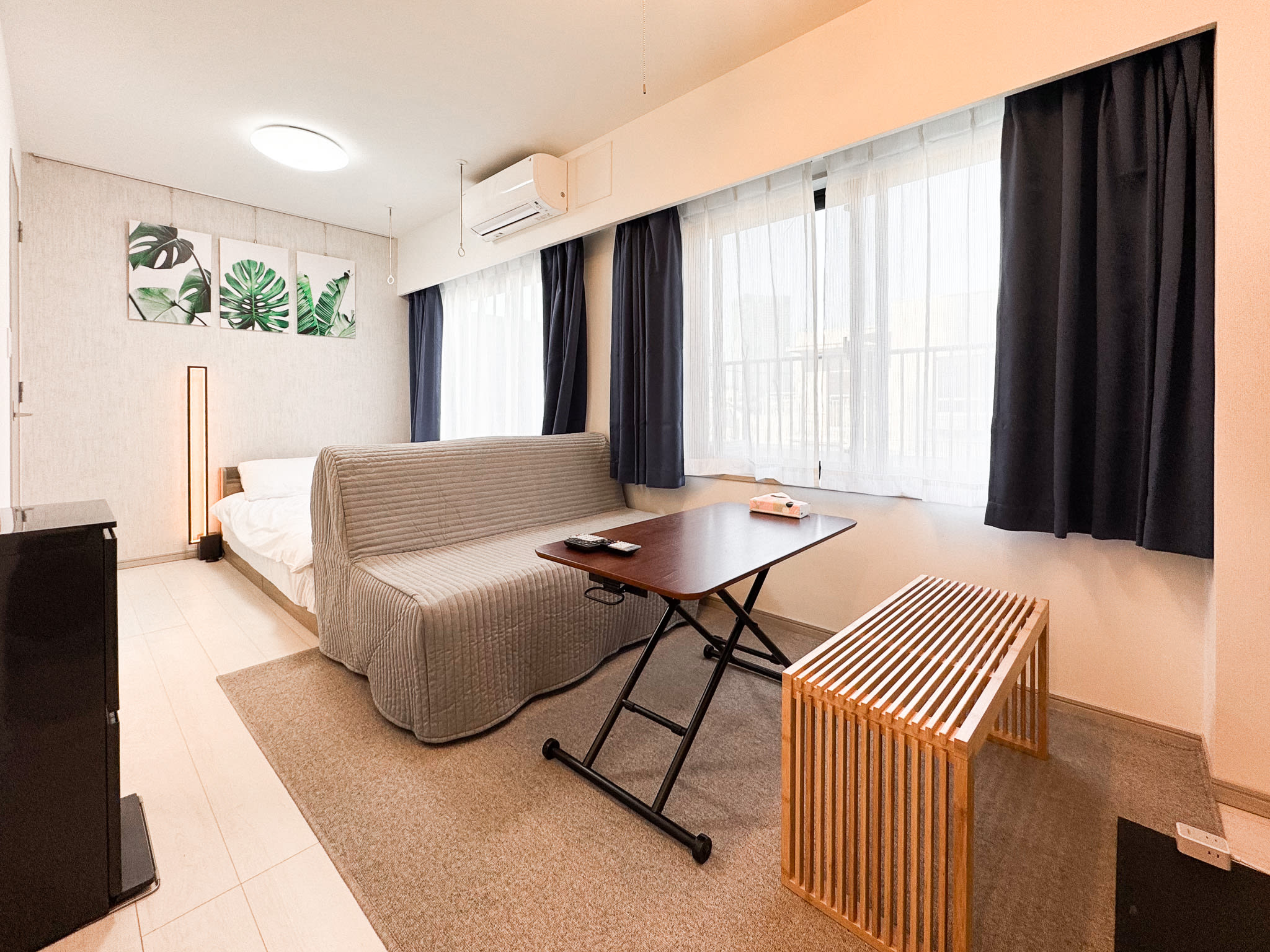 Triphome Higashi Shinjuku 旅屋東新宿|藍白清新系裝潢風 / 步行可到東京最大韓國城與新宿商圈 - 綠意四人房