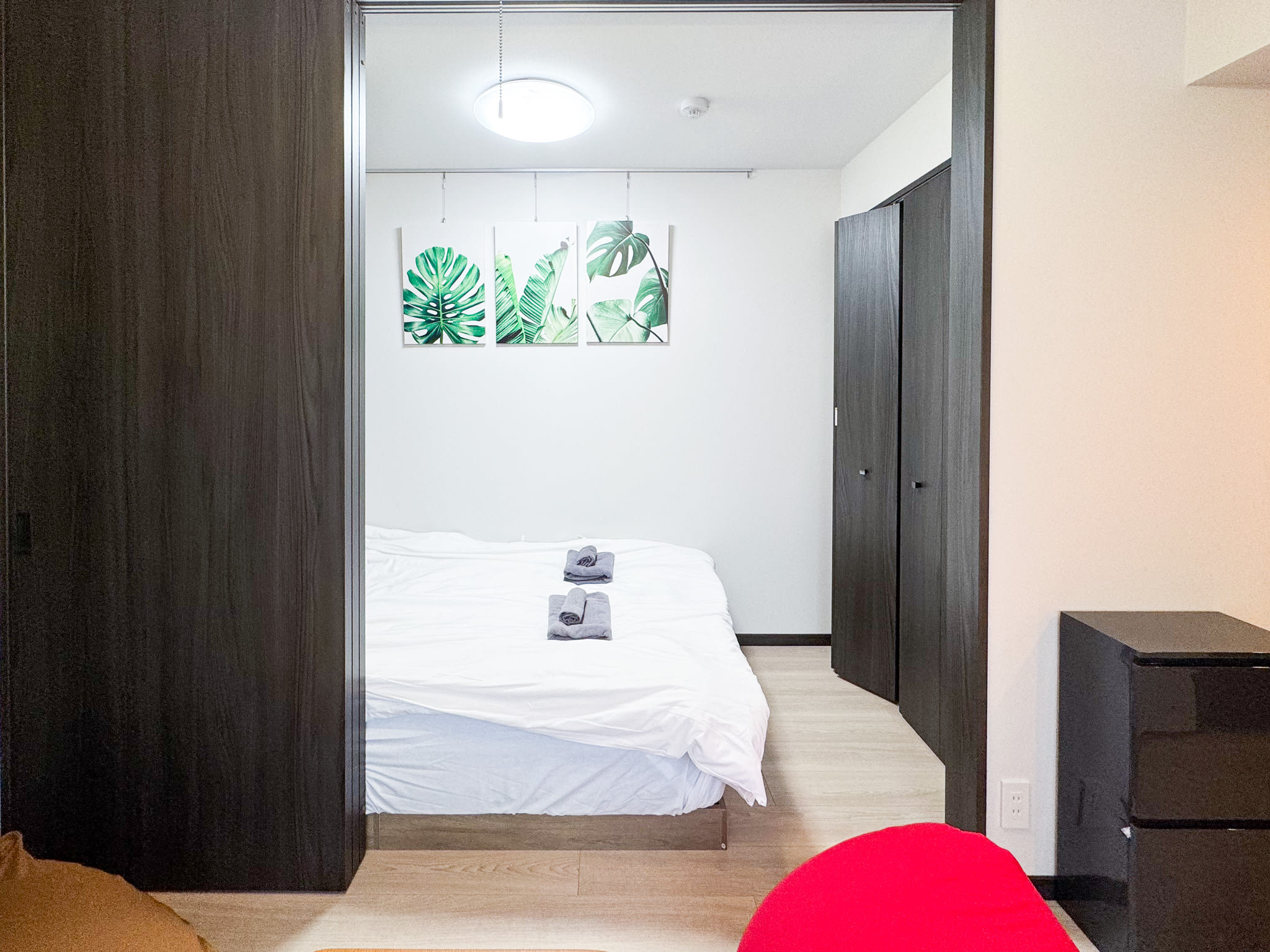 Triphome Higashi Shinjuku 旅屋東新宿|藍白清新系裝潢風 / 步行可到東京最大韓國城與新宿商圈 - 綠意四人房